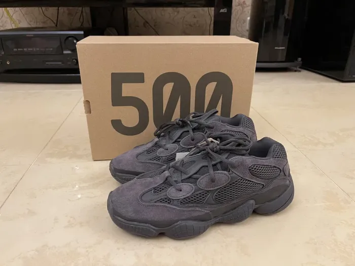 Adidas Yeezy 500 Utility Black – Size 44 (US 10 / 28 cm)