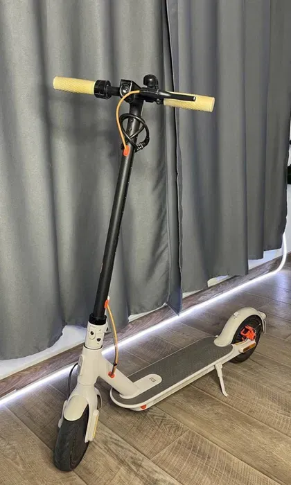 Xiaomi Mi Electric Scooter 3 