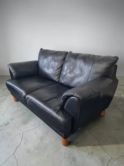 2-Seater Leather Sofa – Genuine Leather (Made in Holland)