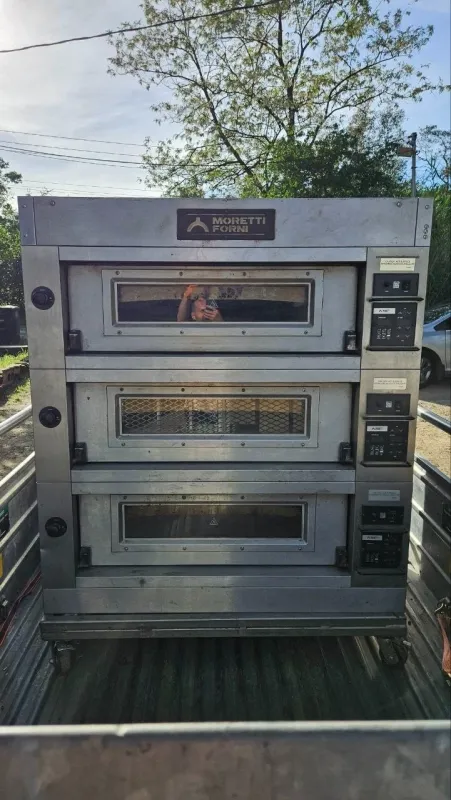 Commercial Pizza Oven Electric Stone Moretti Forni AMACC1UL 3 Deck Deck Bakery