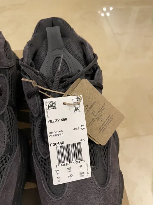 Adidas Yeezy 500 Utility Black – Size 44 (US 10 / 28 cm)