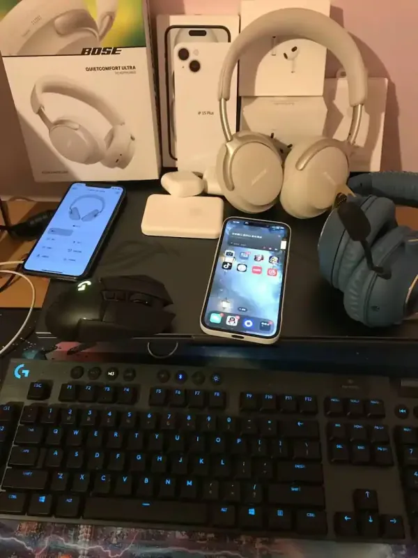 Bose - QuietComfort Ultra Wireless Noise Cancelling Over-the-Ear Headphones - Lunar Blue