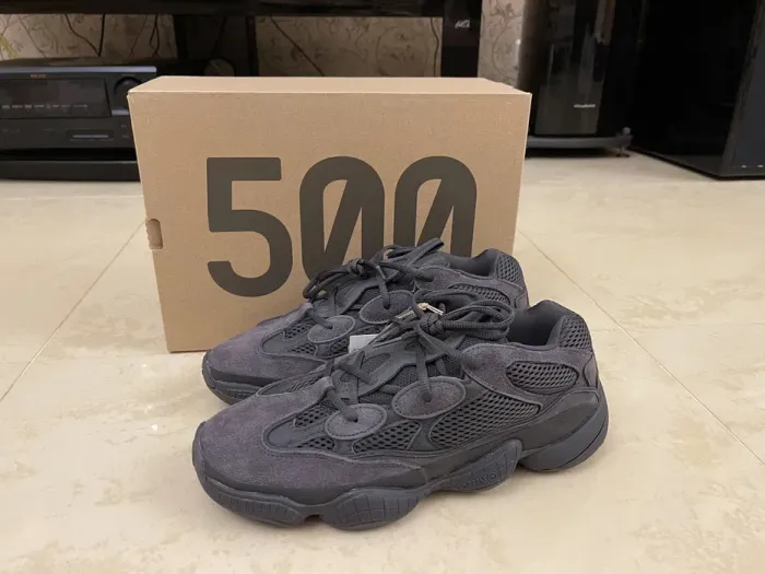 Adidas Yeezy 500 Utility Black – Size 44 (US 10 / 28 cm)