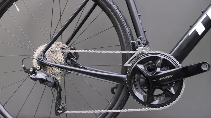 Trek Domane AL 5 (2025) – Shimano 105 – Endurance Road Bike – Size 56 (M/L)