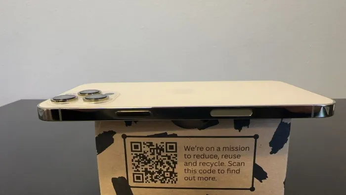 Apple iPhone 12 Pro 256GB Gold Unlocked