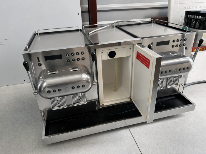 Nespresso Aguila 4400 Commercial Coffee Machine