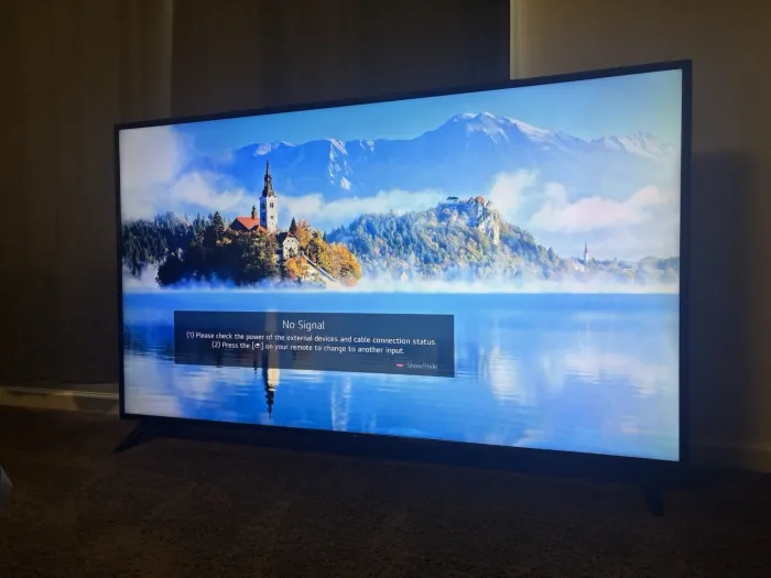 LG 75UN7070PUC 75'' 4K LED Smart TV