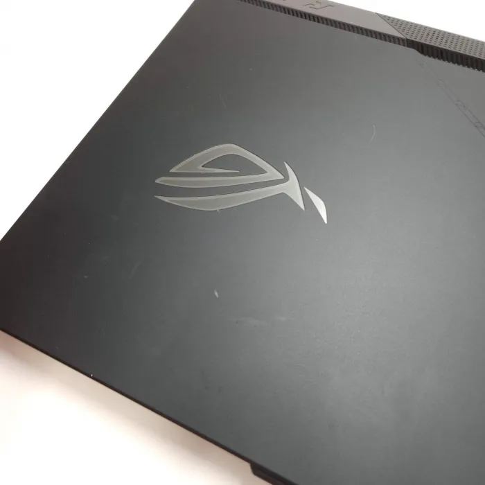 Asus ROG Strix Scar 17 G733 Ryzen 9 7945HX 32GB 1TB RTX 4080