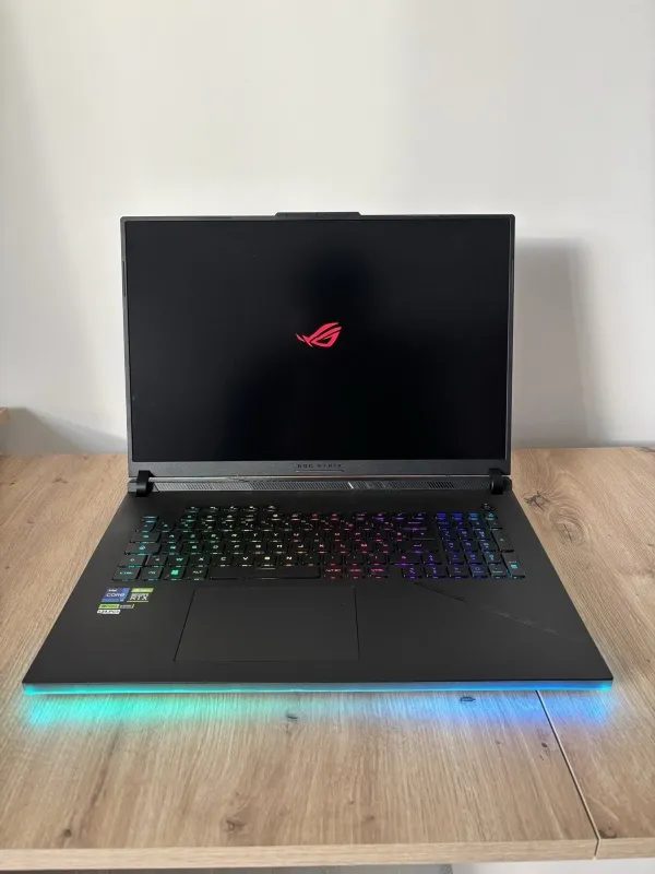 ASUS ROG Strix SCAR 18