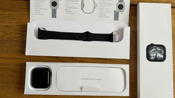 APPLE Watch Series 11 - 46 mm Jet Black Aluminium Case with Black Sport