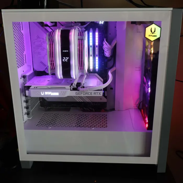 All White Gaming PC - Intel i7-13700KF / NVIDIA GeForce RTX 3070 8gb / DDR5 32gb
