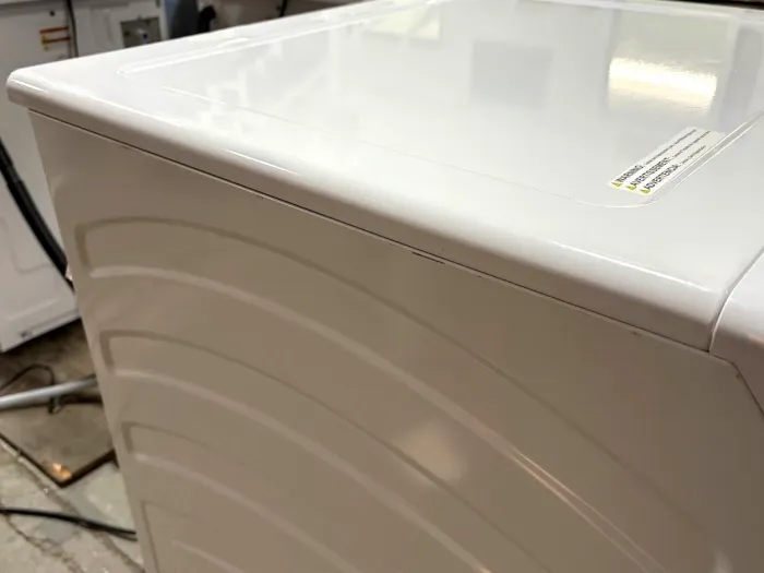 GE GFW550SSN2WW 4.8 cu ft Capacity Smart Front Load Washer w/ UltraFresh Vent