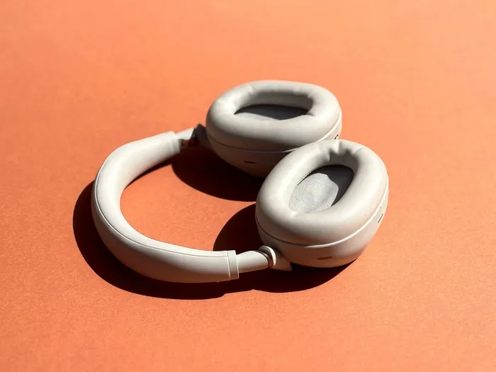 SONY WH-1000XM6/S Wireless Noise Canceling Headphones - WH1000XM6 SILVER 