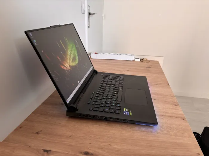 ASUS ROG Strix SCAR 18