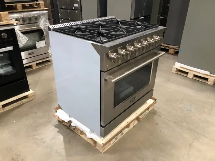 COSMO 36 in. Gas Range, 6 Burners, Stainless Steel (OPEN BOX, COSMETIC IMPERFECTIONS)