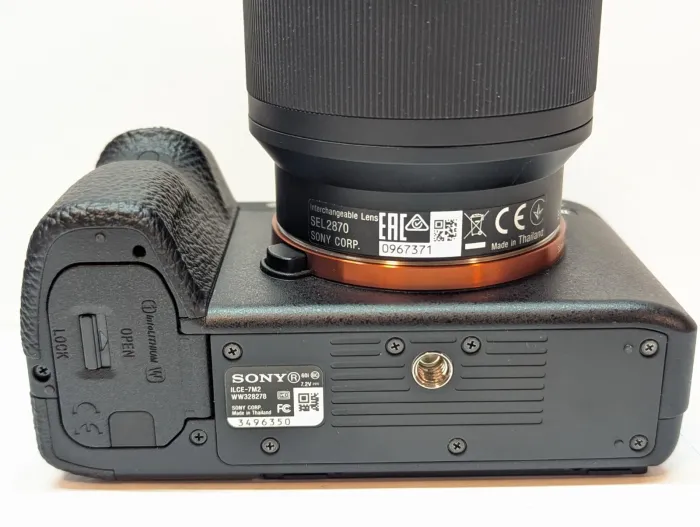 MINT - Sony A7 Mark II Camera + FE 28-70mm OSS Lens Kit - LOW 1,116 SHUTTERS