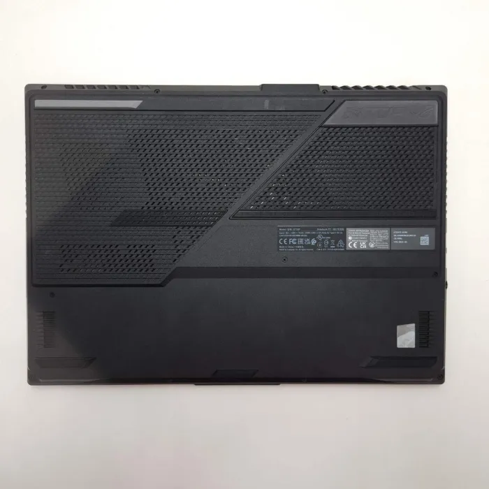 Asus ROG Strix Scar 17 G733 Ryzen 9 7945HX 32GB 1TB RTX 4080