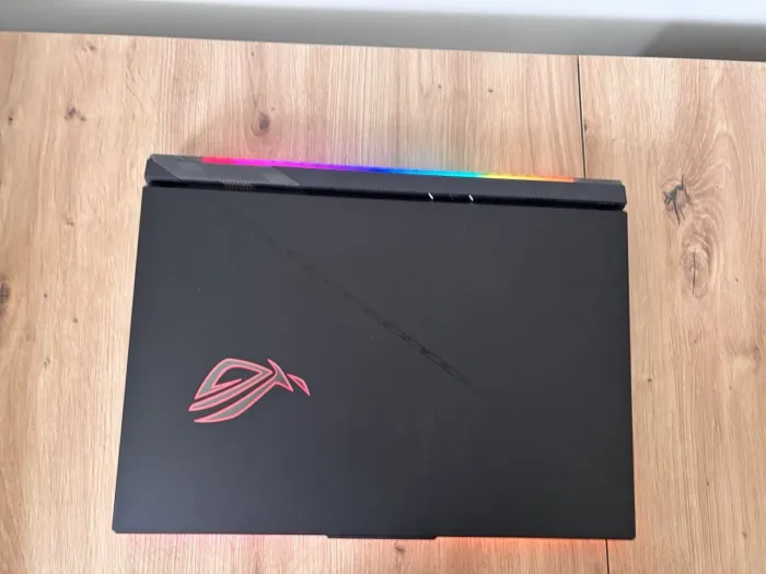 ASUS ROG Strix SCAR 18