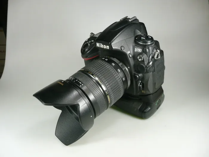 USED Nikon D700 DSLR w MB-D10 Grip, Tamron SP 28-75mm f2.8 Lens & Accessories