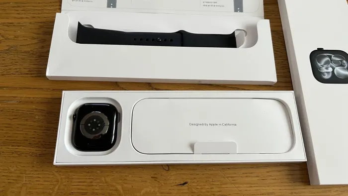 APPLE Watch Series 11 - 46 mm Jet Black Aluminium Case with Black Sport