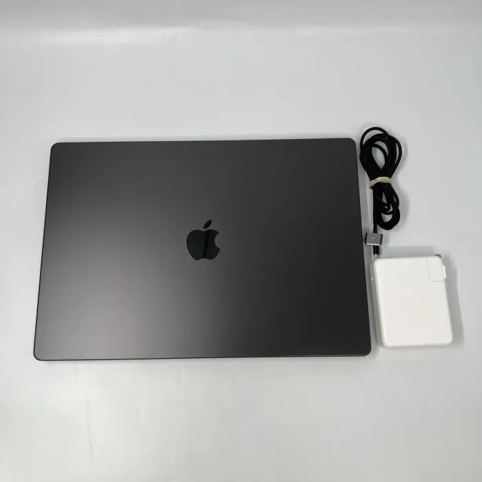 Apple MacBook Pro 2024 16in M4 Max 4.5GHz 48GB RAM 1TB SSD - Space Black - Used